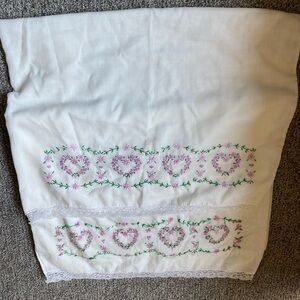 Vintage Embroidered Floral Pillowcase Set of 2 Pink Green Hearts Lace Cottage